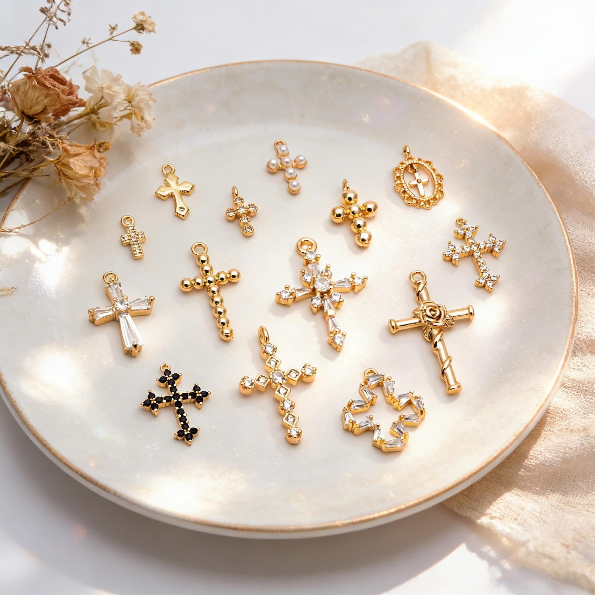 4pcs Cross Charm, Tiny Cross Charm, Cross Pendant, Cross Necklace Charm(GB-2731)